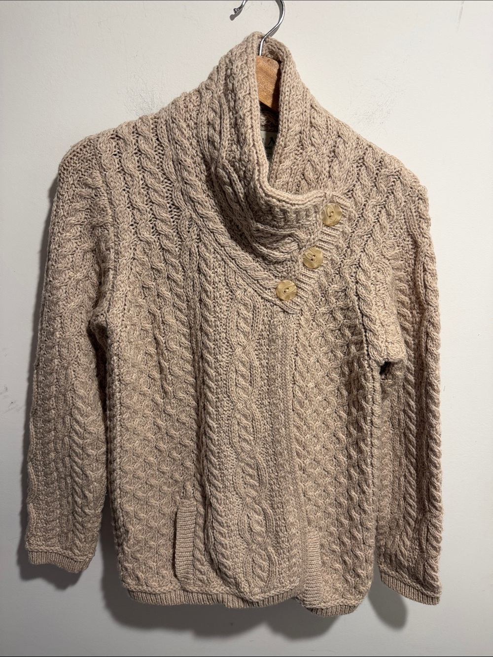 100% Merino Wool Aran Mor Ireland Button-Shoulder Cable Knit Sweater Size Medium